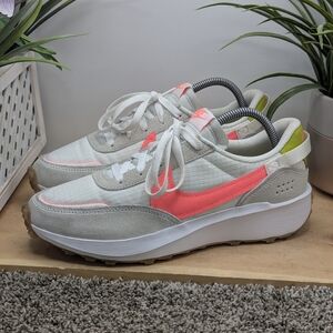 Nike Waffle Debut Pink Accent Women's Size 9.5 Running Shoes